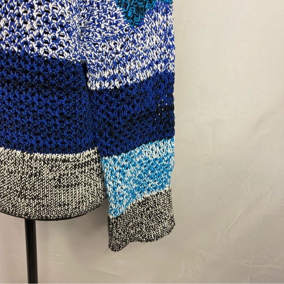 Derek Lam Knit long sleeved sweater. - Picture 4 of 8